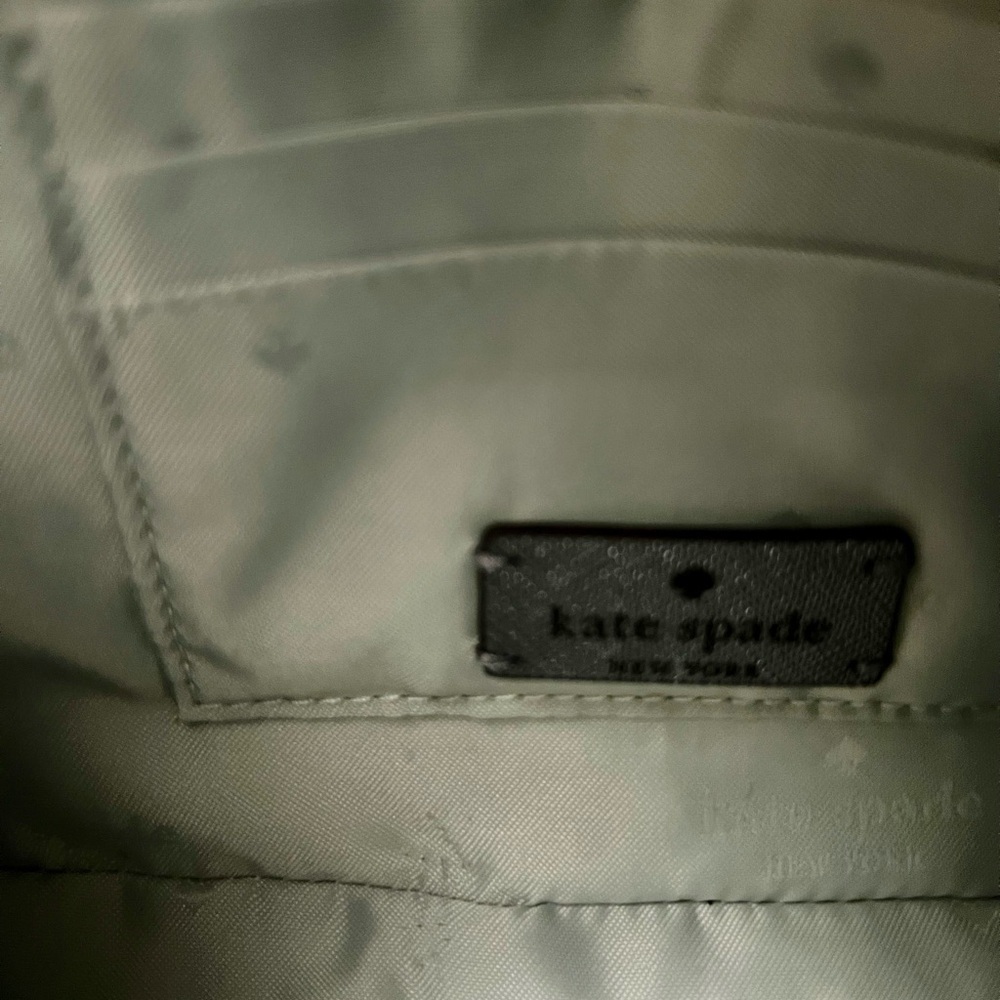 Kate Spade New York
KENZIE LILLY POCHETTE - Picture 7 of 8